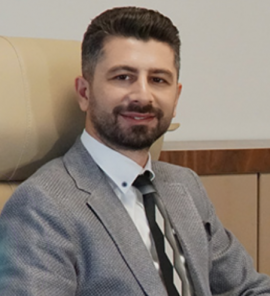 Dr. Kaan Pekiner FUE Haartransplantation