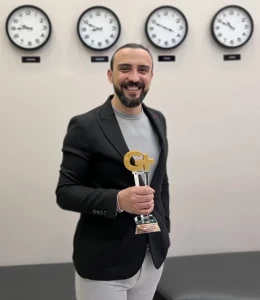 Dr. Murat Makasci FUE Haartransplantation hat einen Preis gewonnen