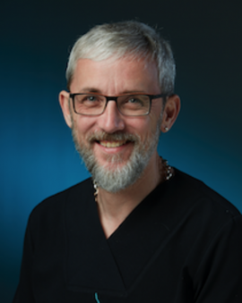 Dr.Ilker_Apaydin FUE Haartransplantation