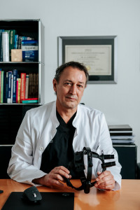 Dr. Bijan Feriduni Haartransplantation