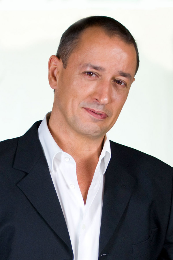 Dr. Bijan Feriduni Haartransplantation Hasselt