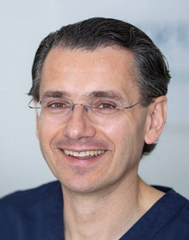Dr. Karl Stiefsohn Haartransplantation Wien Österreich