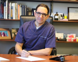 Dr. Peiro Tesauro Haartransplantation Mailand Italien