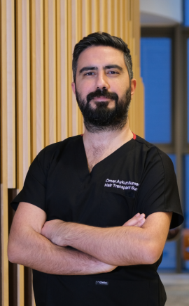 Dr. Aykut Sümer Haartransplantation MedArt Hair Clinic in Istanbul, Türkei